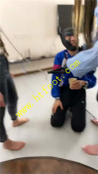 kmpgriiqr04.jpg
