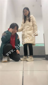 1mfxbc20dqj.jpg