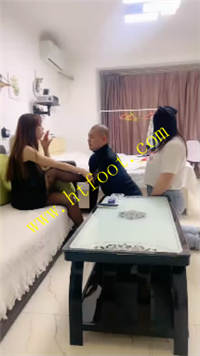 grhg2a3cyay.jpg