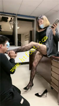 xw5hmrqohot.jpg