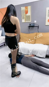 zmzm0zbvam4.jpg