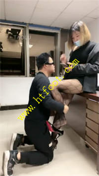 j21yrd35cry.jpg