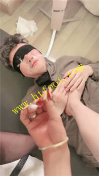 kkmj2ahyvf0.jpg