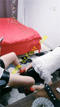 1rbbzxvnuyv.jpg
