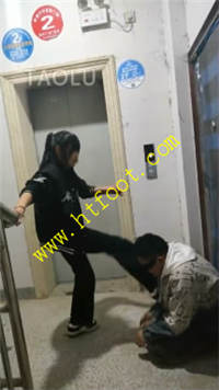 lu01vr04df0.jpg