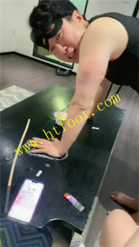 00oxq41mrc1.jpg