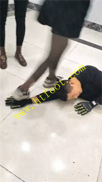 oh5qh45uqx1.jpg
