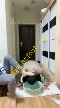 43qwaewzaly.jpg