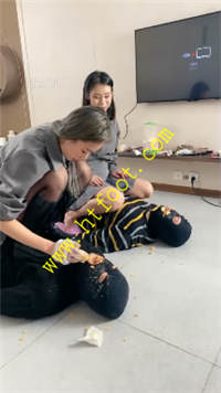ouxy0sopkcj.jpg