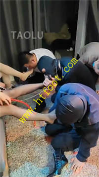c15y1aeuktg.jpg