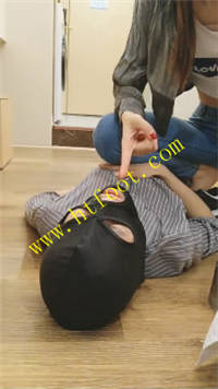 gmnnp4pcxbj.jpg