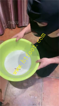 k0lfvstcivy.jpg