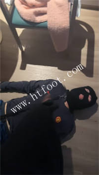 mt4boqkkpch.jpg
