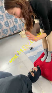 ne3wvvx2bwm.jpg