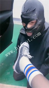 ljh1dokqnxm.jpg