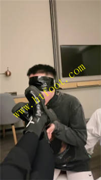 rwhls2dfapt.jpg