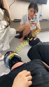 qqsbrp54vrq.jpg