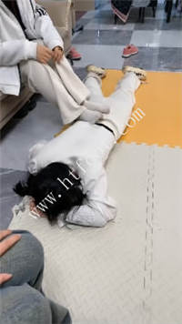 fvelw0bh20f.jpg