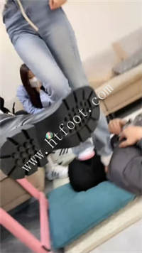 pryhgcyr32j.jpg