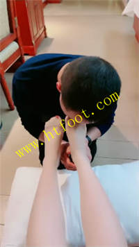 f0flemlvrxu.jpg