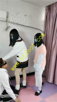 r4lce3wocik.jpg
