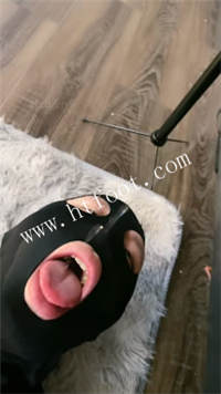 cxji51dm055.jpg