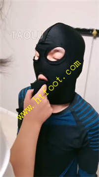 ubabmskyxb0.jpg