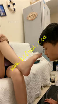 gytq02bzqqs.jpg
