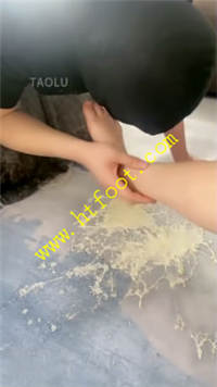 f0xz2fswrqc.jpg