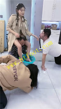 p5t1y4rmt1l.jpg