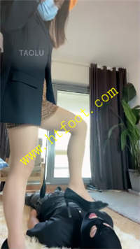x4uswy1hoou.jpg