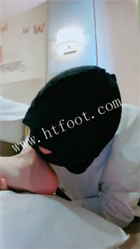 dz4s0441nhv.jpg