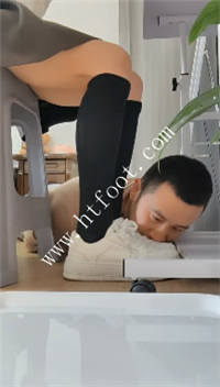 z0cr2aqrx2i.jpg