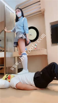 021bt43b0qf.jpg