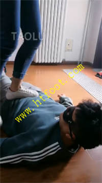 ky1vtiqmjkx.jpg