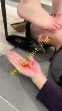 r0u1hez3x3n.jpg