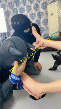 a1fu43rygby.jpg