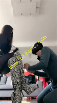 s3m33yfjo5g.jpg