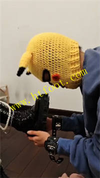5dwuwaiyu1h.jpg