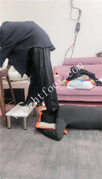 kuqsqjshqb4.jpg