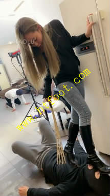 pmze1vnxbhd.jpg