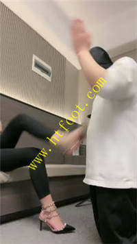 1qfaflud2qx.jpg