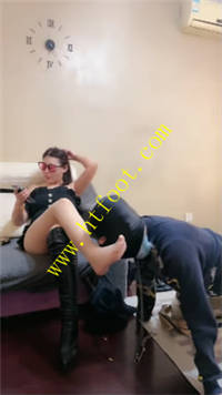 rz0ngtde2pr.jpg