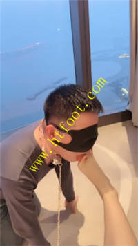 sllyshmrxta.jpg