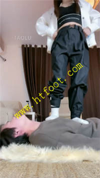 swdfr53aqhe.jpg