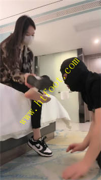 z3kulmxmbxm.jpg