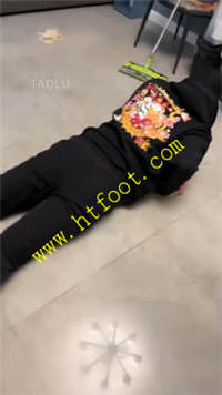 fkd4rxiftya.jpg