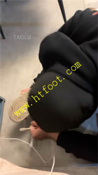 ybem13f4ct1.jpg