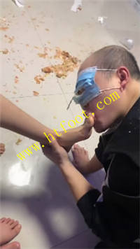 ppospx3mjaw.jpg