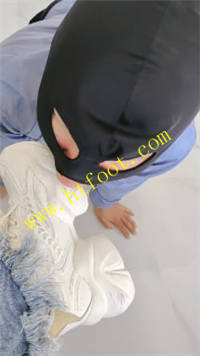 qakqx5zsejp.jpg